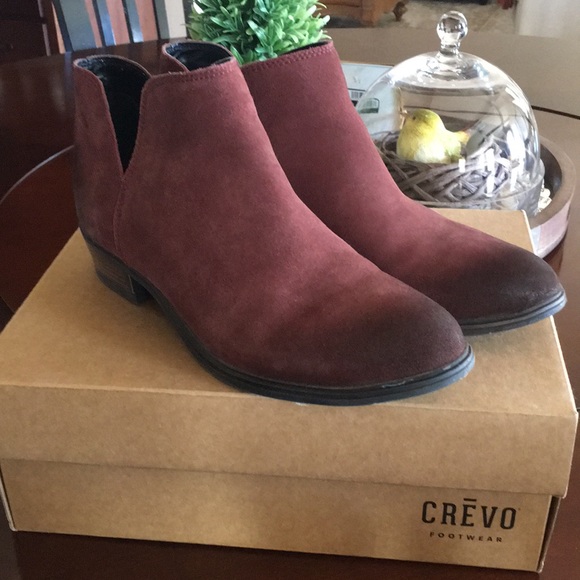 Like new Crevo Leighton bootie in brick red. Sz 8.5. Worn once. - Picture 2 of 6